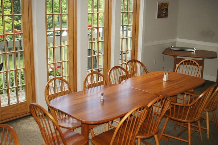 Burlington, VT Hope Lodge Dining Room