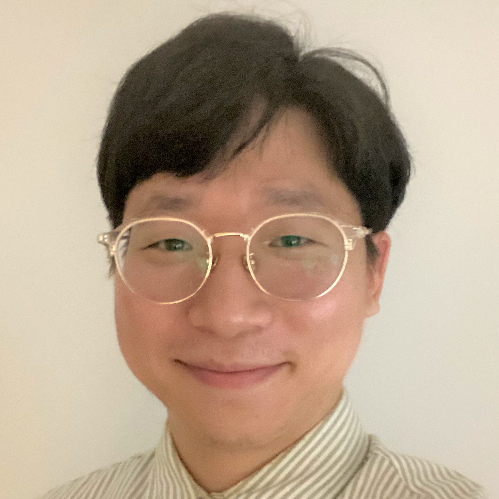 Headshot of associate scientist Dongjun Lee, MS