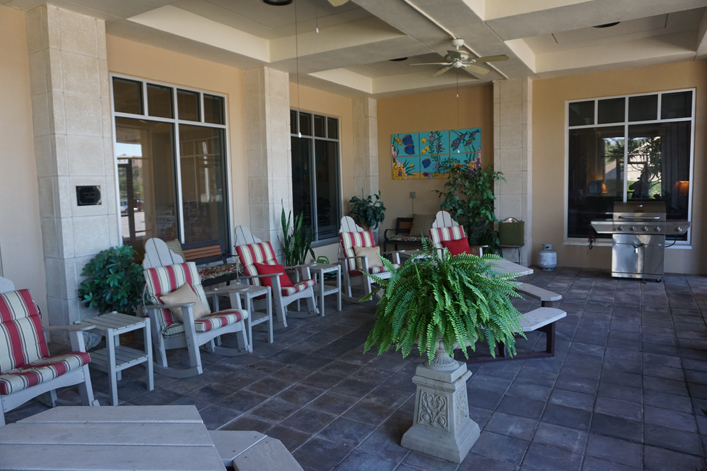 Tampa, FL Hope Lodge Patio